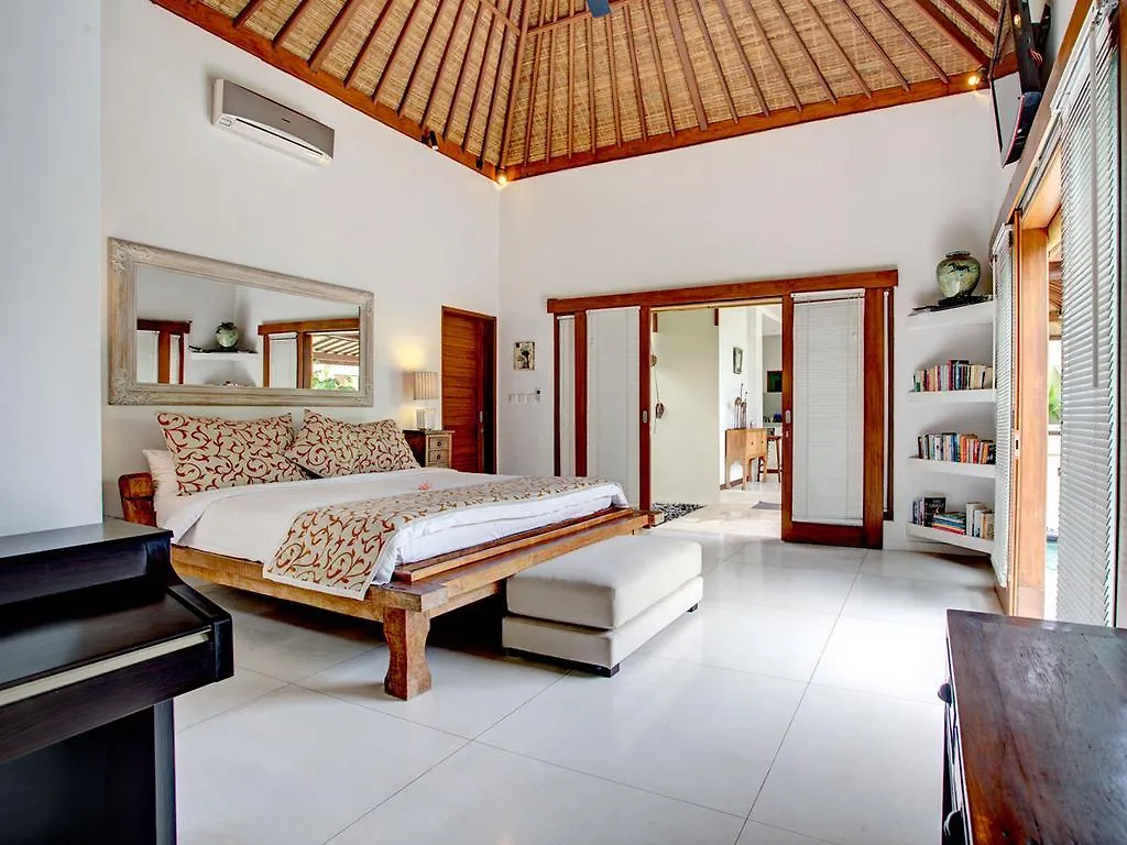 Villa Shanti, Sitara Villa Group سمينياك