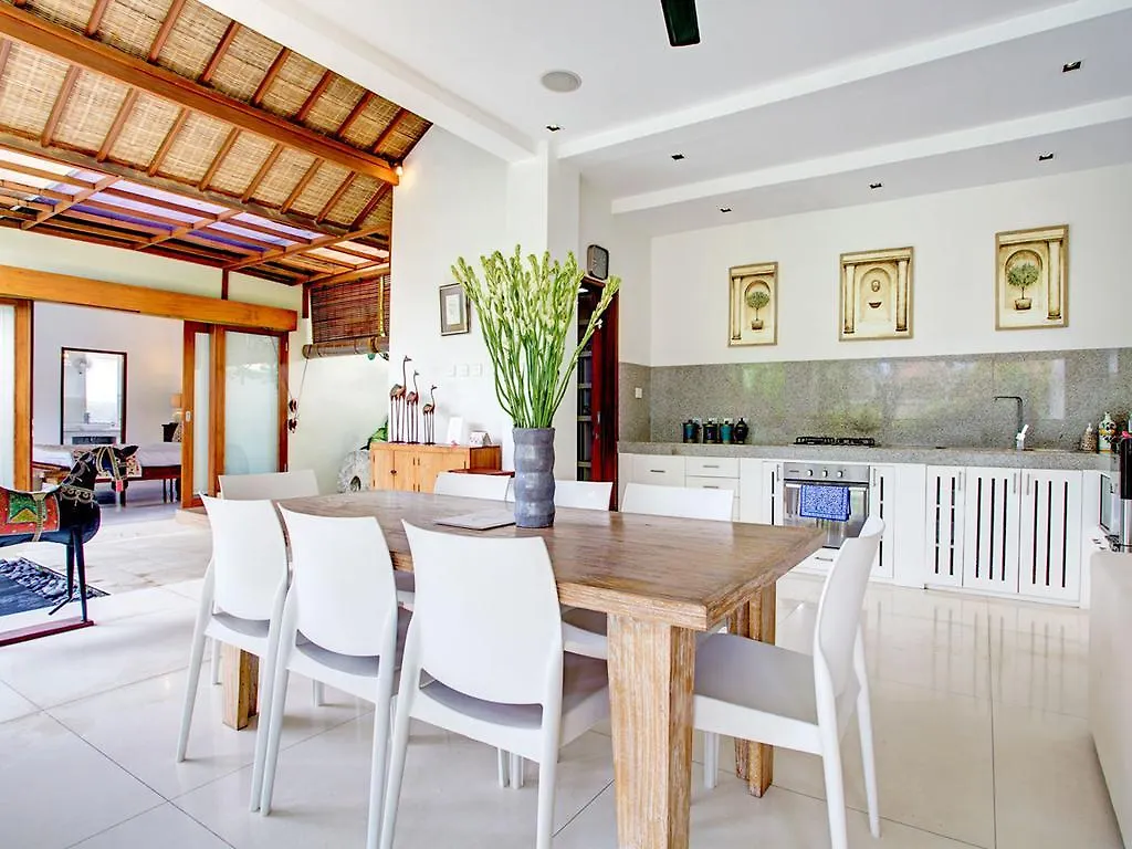 Villa Shanti, Sitara Villa Group سمينياك